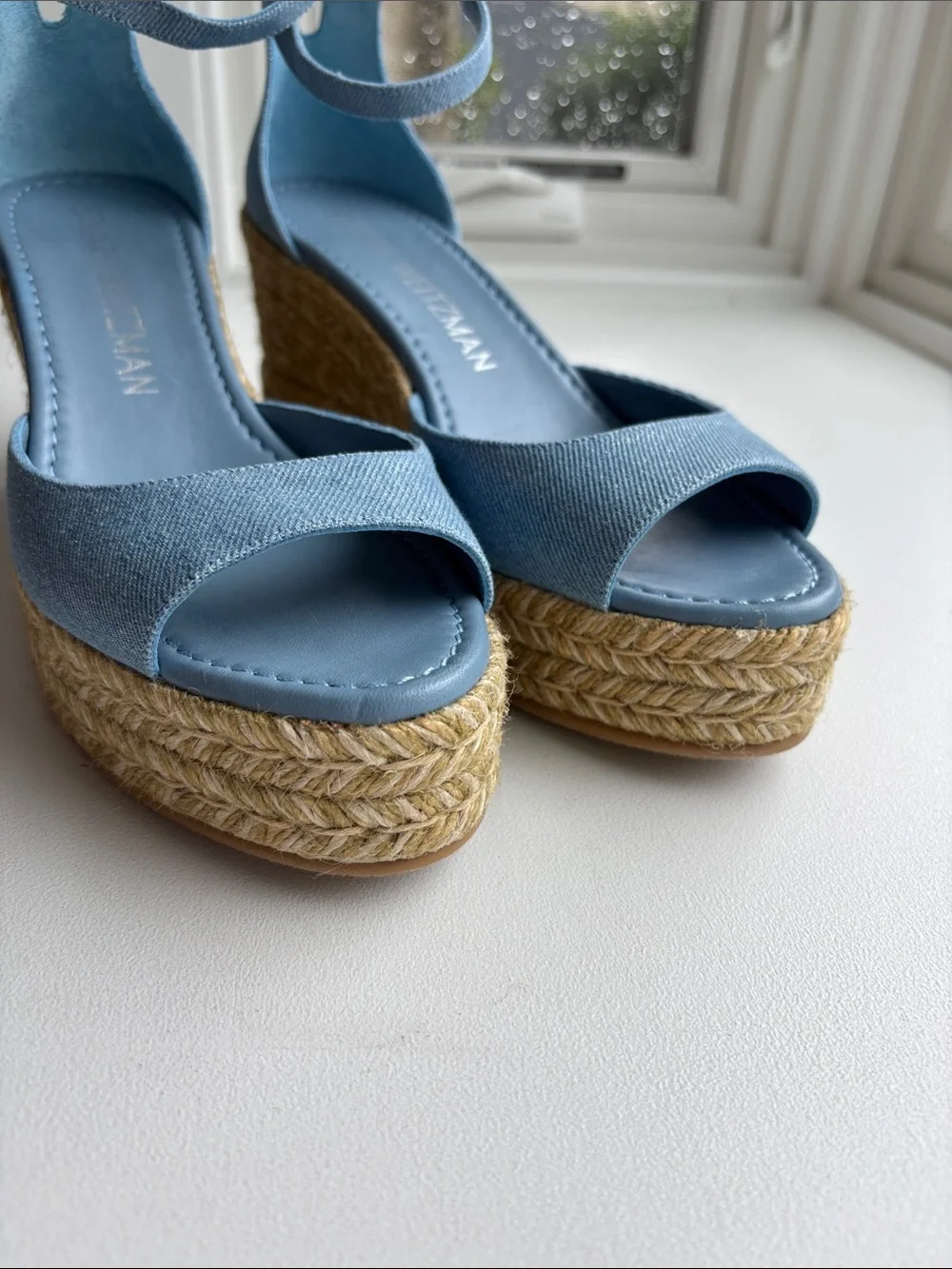 Stuart Weitzman never worn NUDISTCURVE ESPADRILLE WEDGE size 10.5